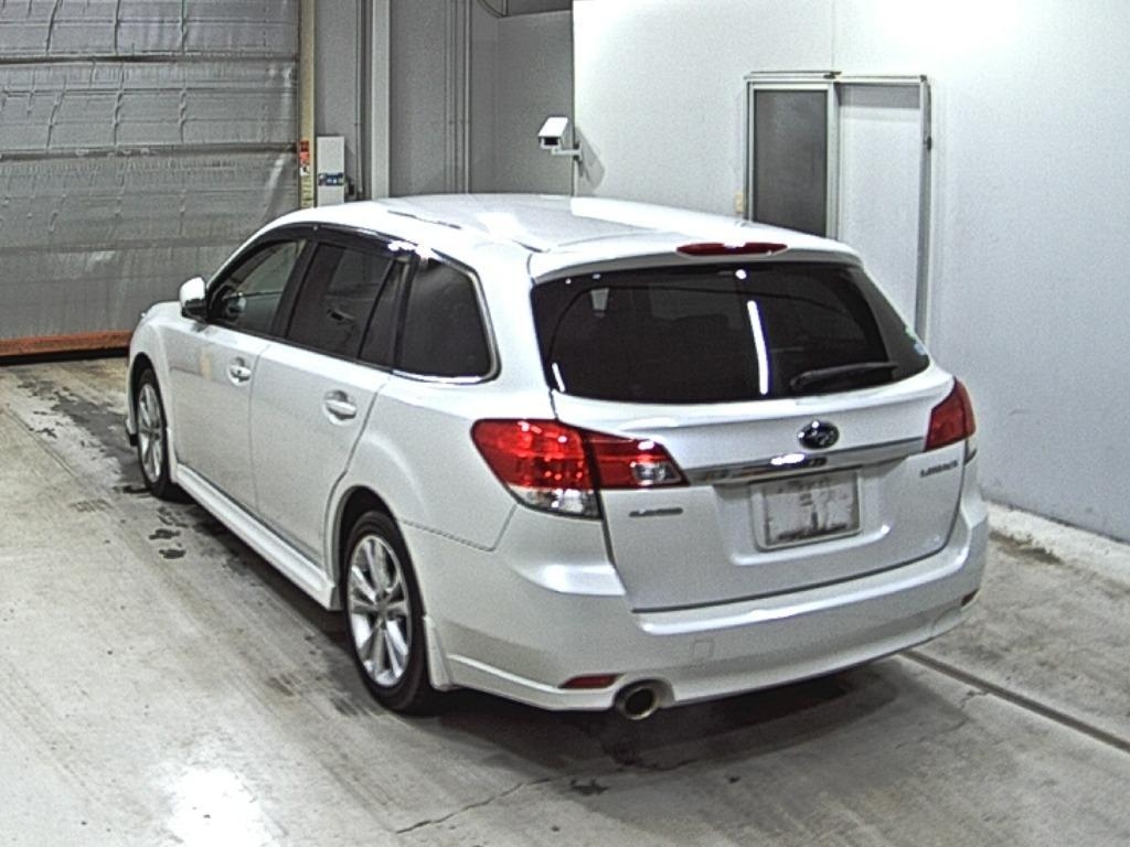 SUBARU LEGACY