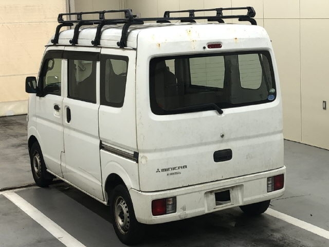 MITSUBISHI MINICAB