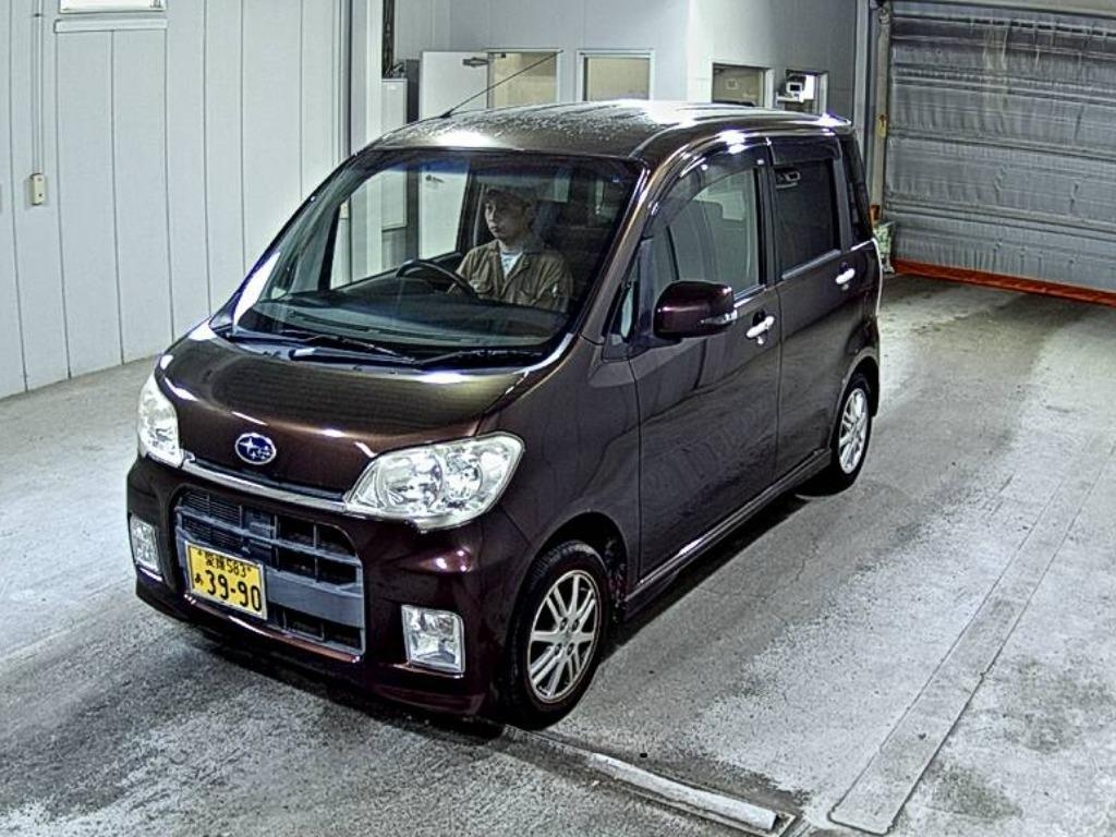SUBARU LUCRA