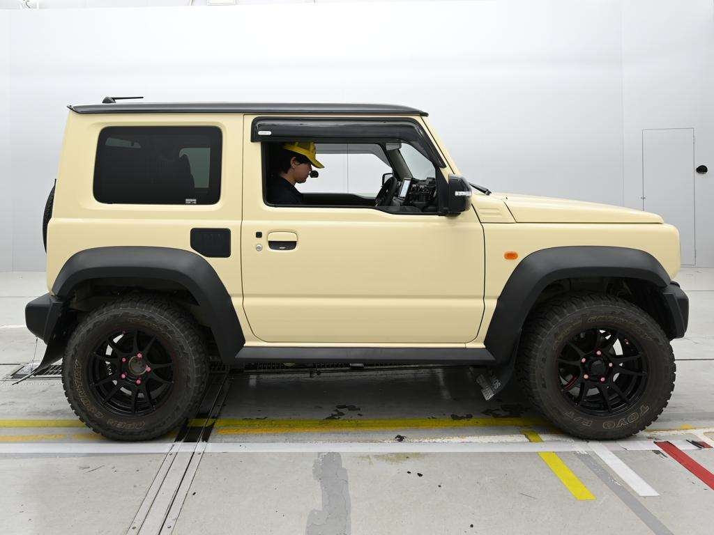 SUZUKI JIMNY SIERRA