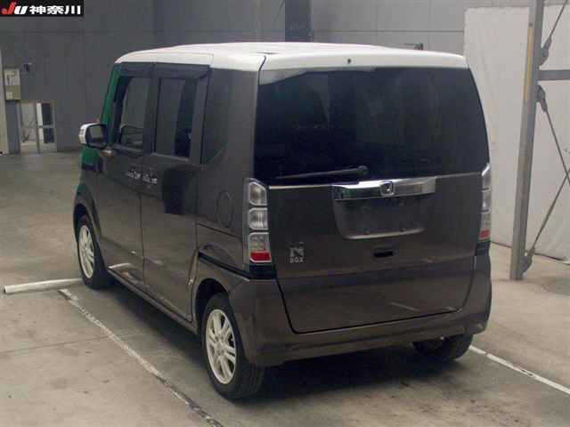 HONDA N-BOX