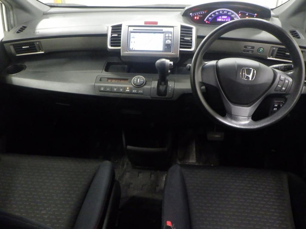 HONDA FREED SPIKE