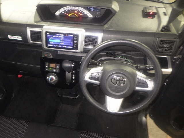 TOYOTA PIXIS MEGA