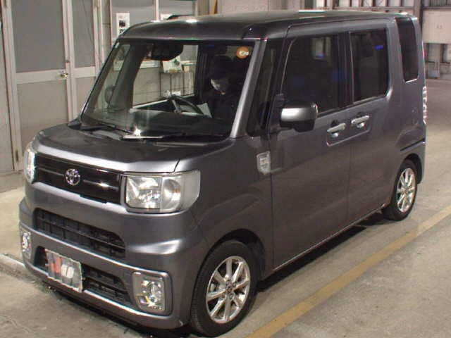 TOYOTA PIXIS MEGA