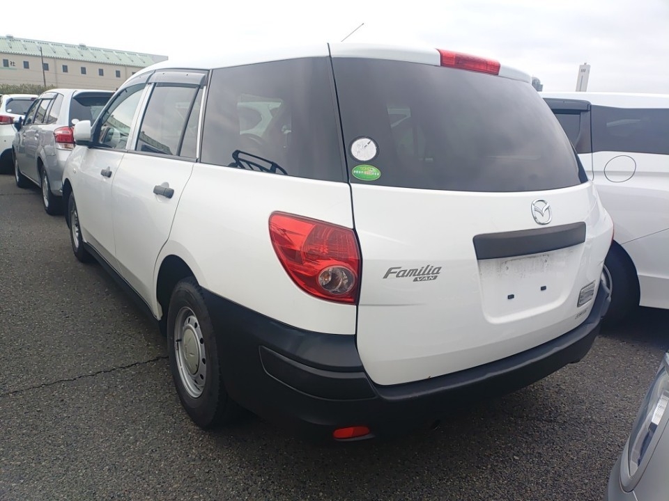 MAZDA FAMILIA