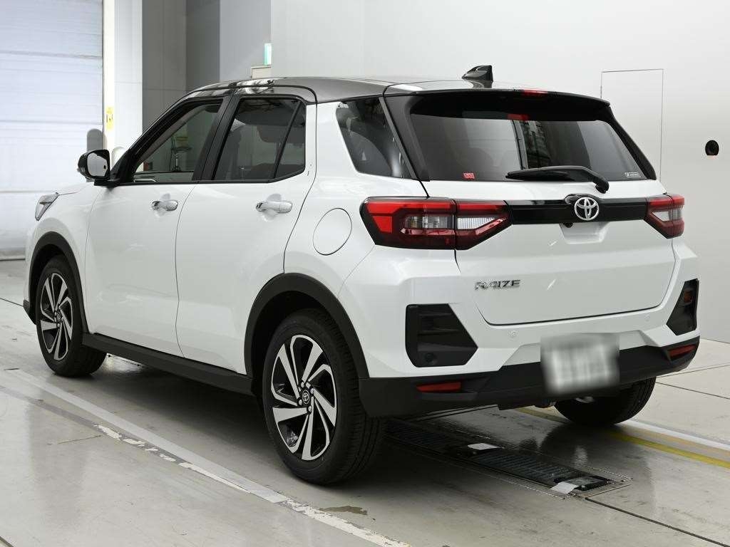 TOYOTA RAIZE