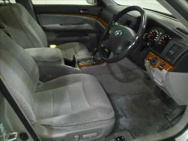 TOYOTA MARK II