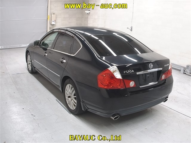NISSAN FUGA