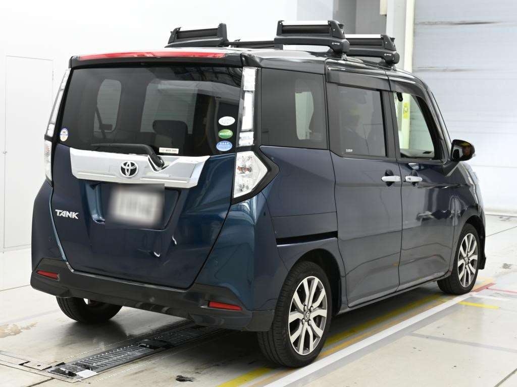 TOYOTA TANK