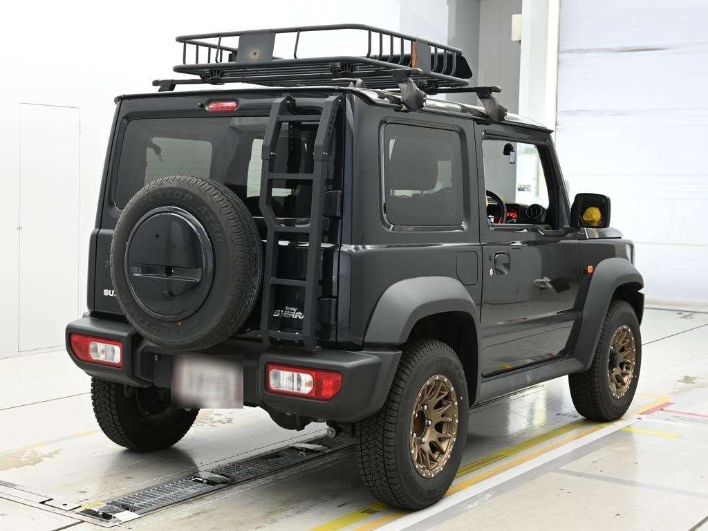 SUZUKI JIMNY SIERRA