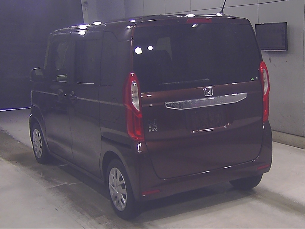 HONDA N-BOX