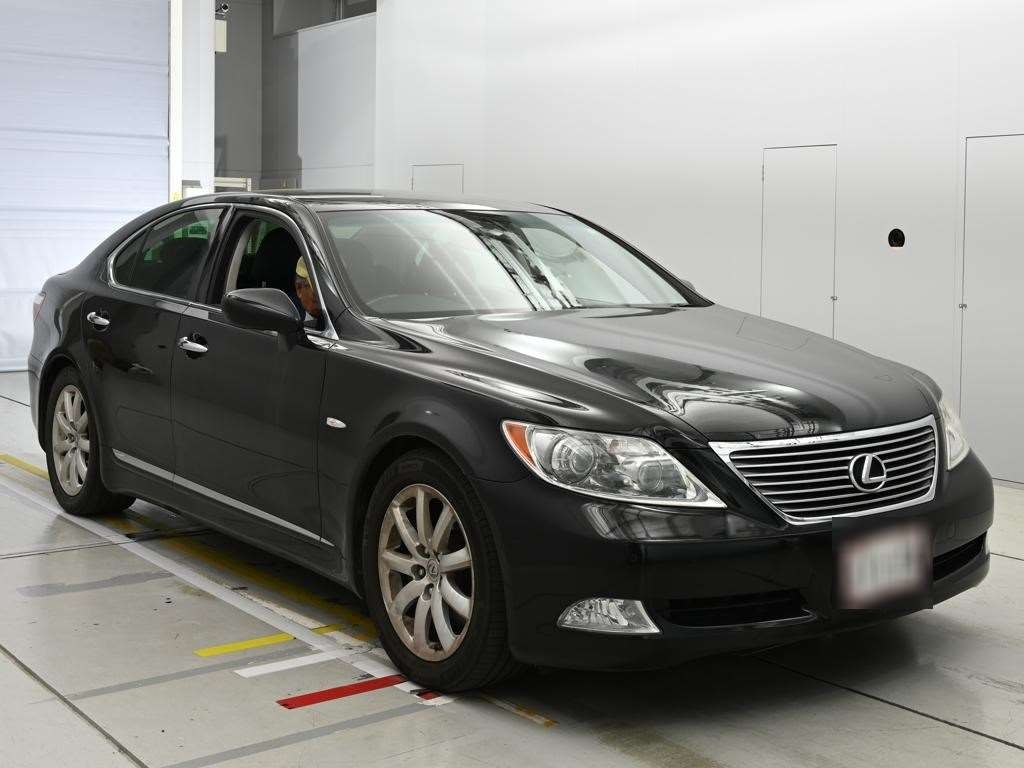 LEXUS LS460