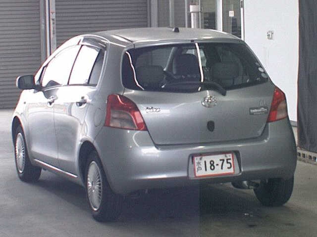 TOYOTA VITZ