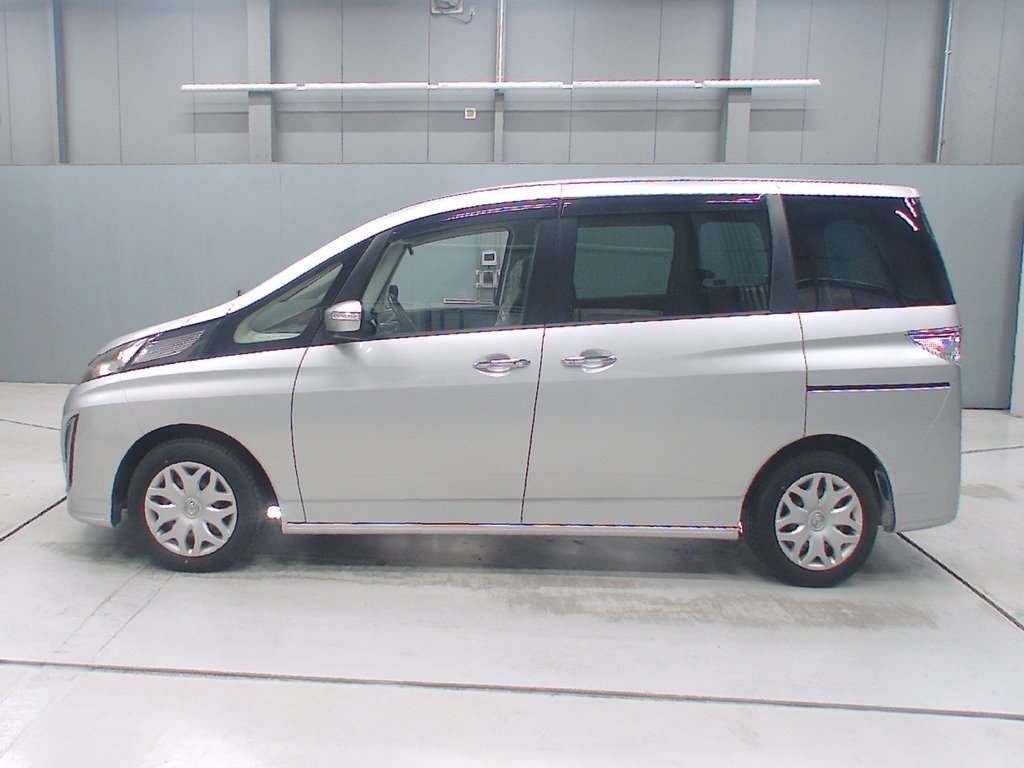 MAZDA BIANTE