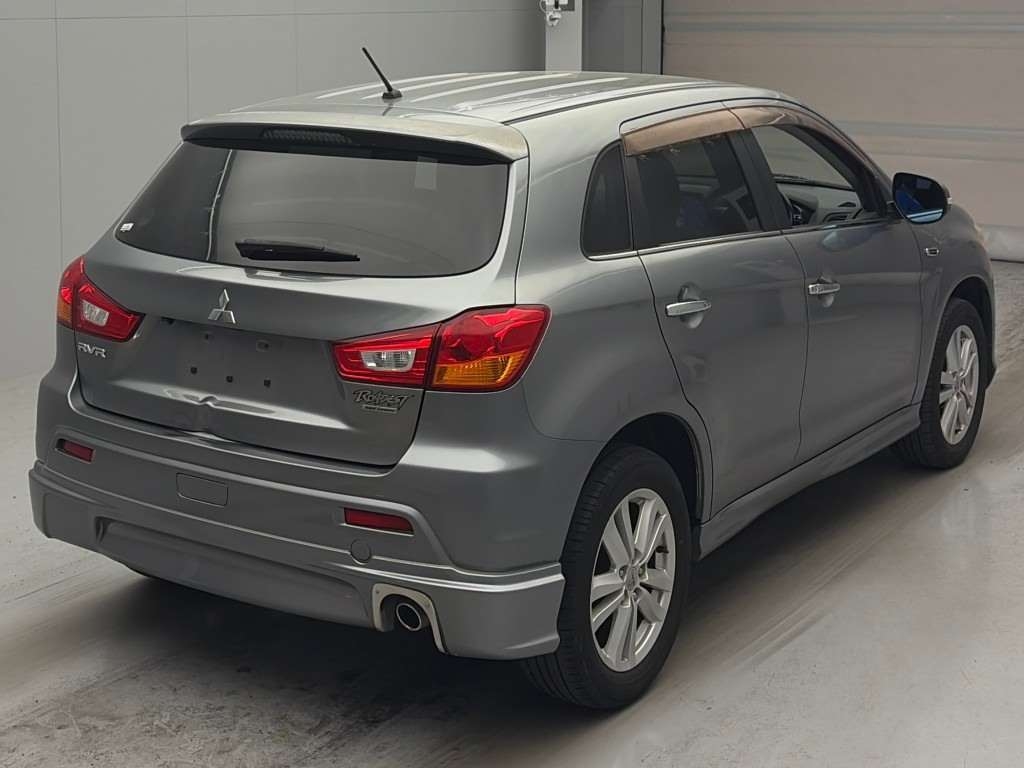 MITSUBISHI RVR