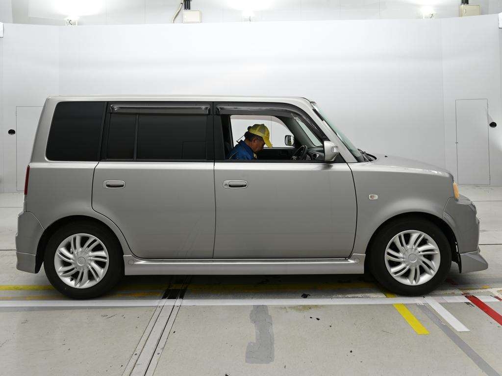 TOYOTA BB
