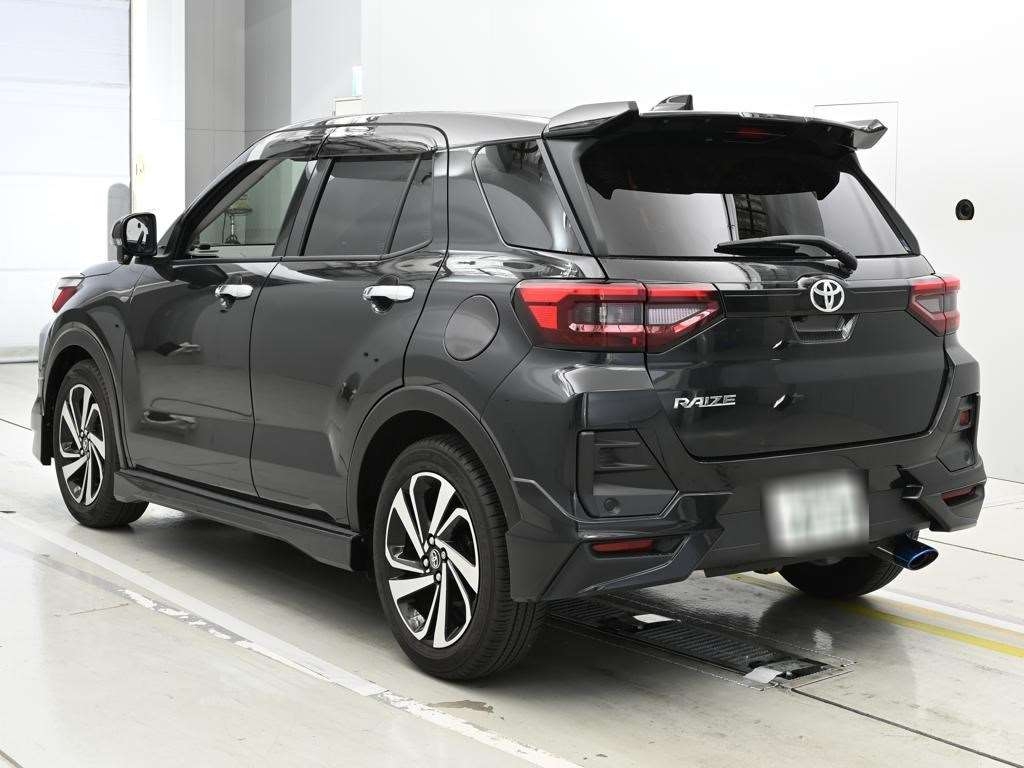 TOYOTA RAIZE