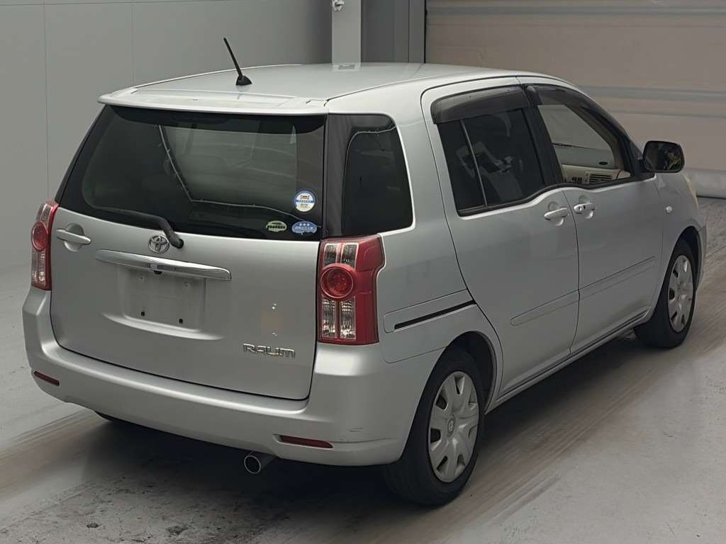 TOYOTA RAUM