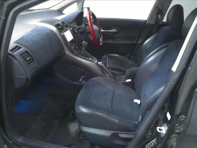 TOYOTA BLADE
