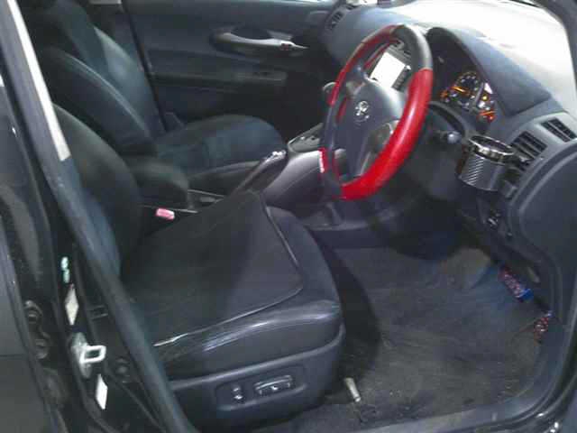TOYOTA BLADE