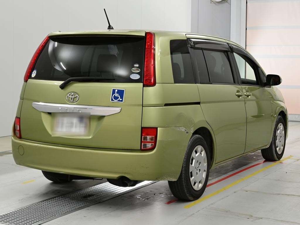 TOYOTA ISIS