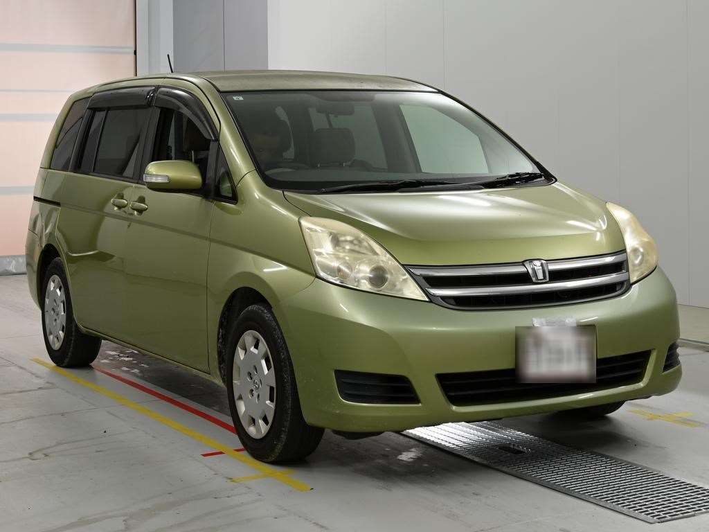TOYOTA ISIS
