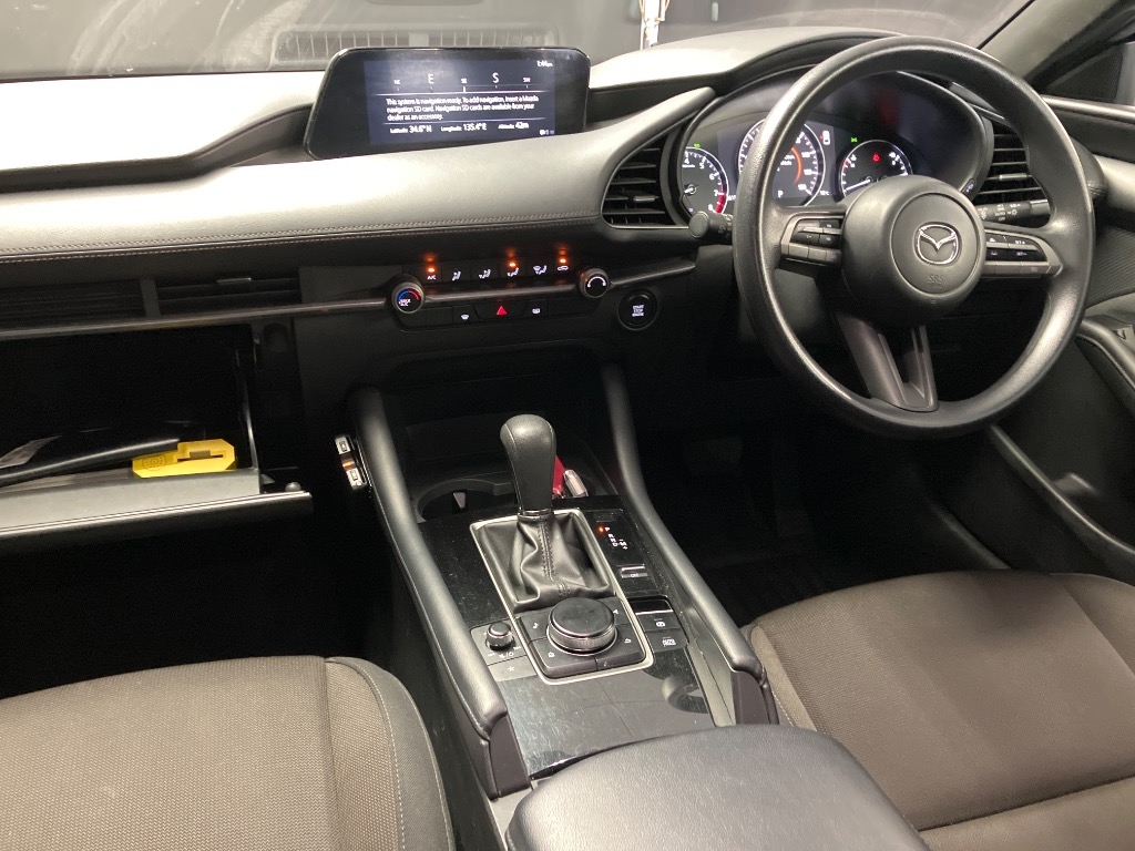 MAZDA MAZDA3