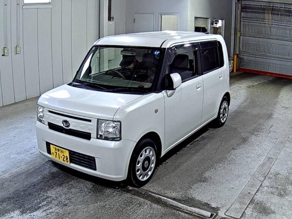 DAIHATSU MOVE CONTE