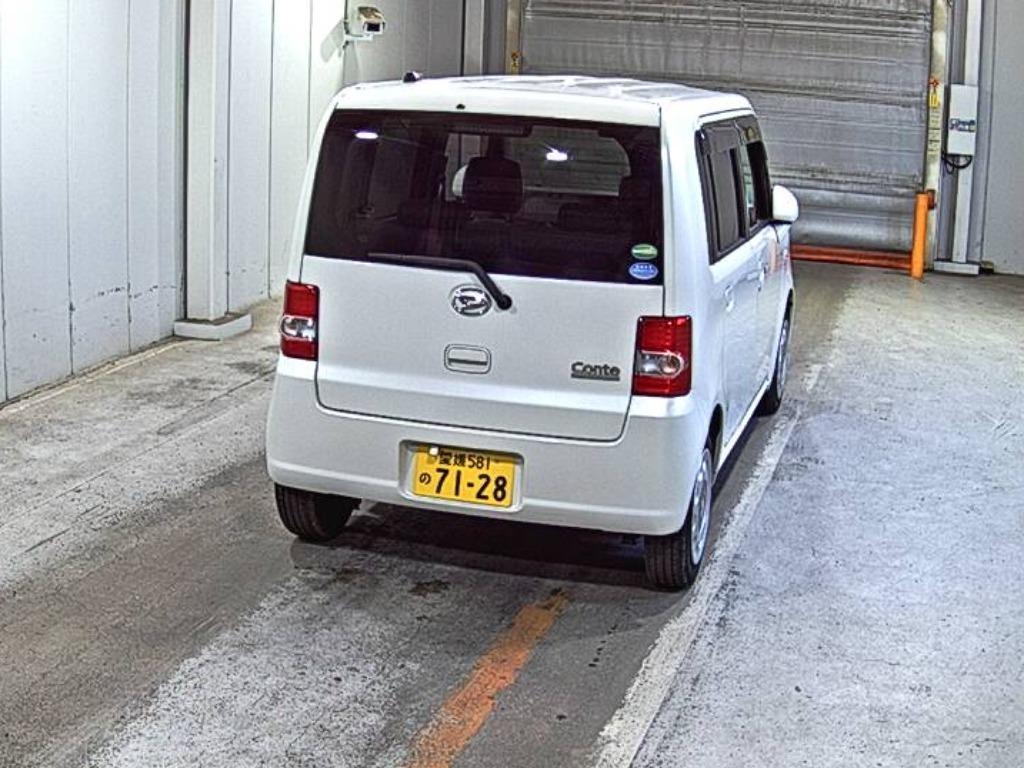 DAIHATSU MOVE CONTE