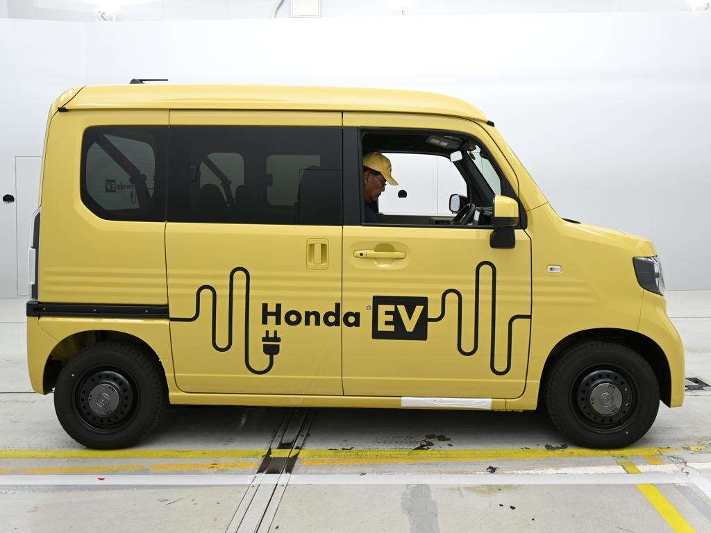 HONDA N-VAN