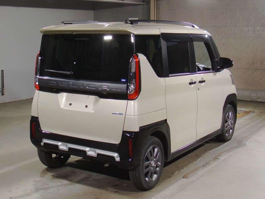 MITSUBISHI DELICA MINI