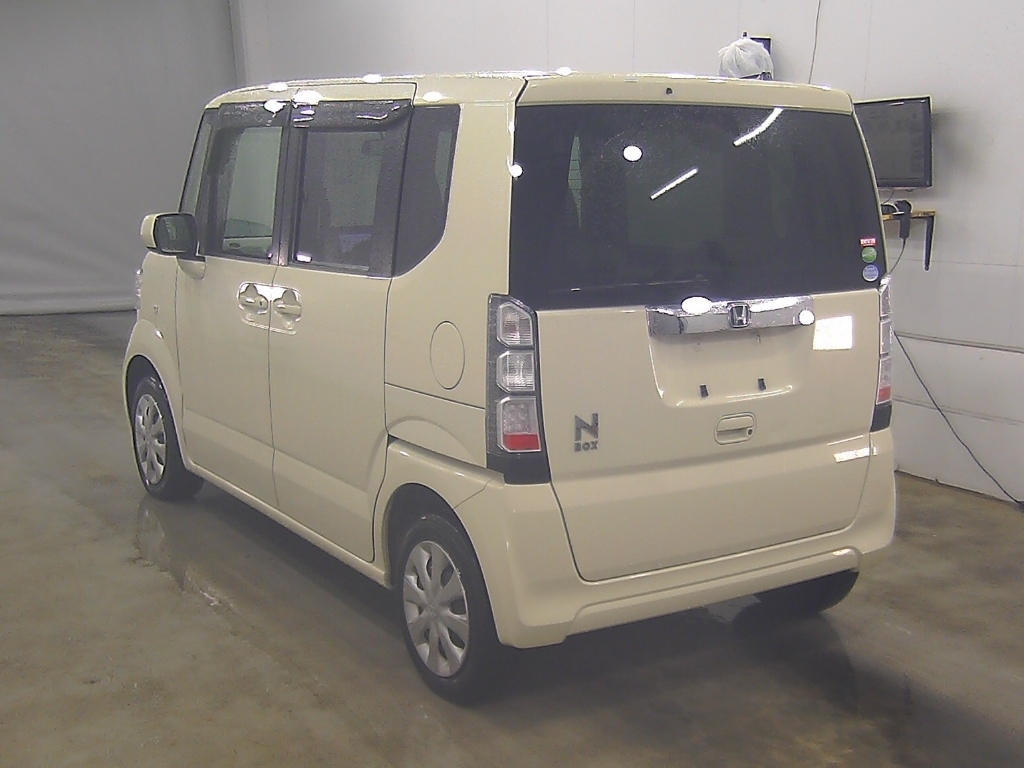 HONDA N-BOX