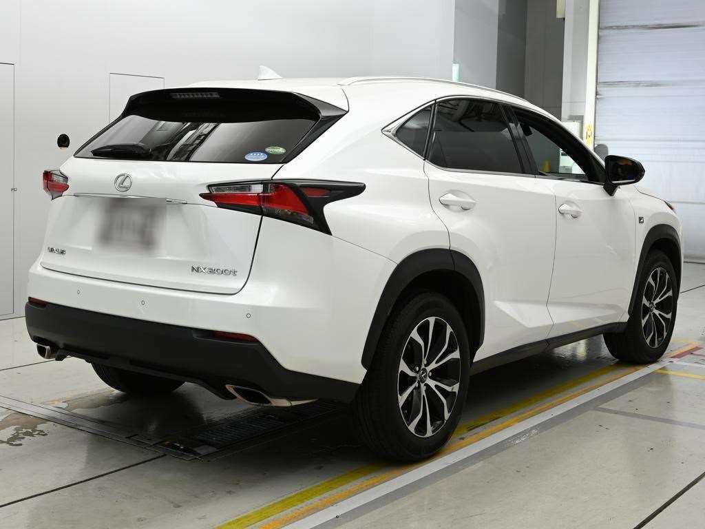 LEXUS NX200T