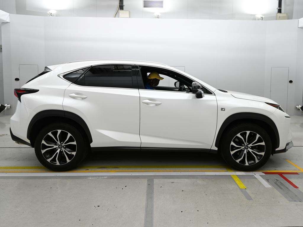 LEXUS NX200T