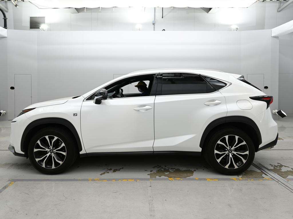 LEXUS NX200T