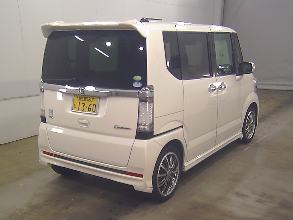 HONDA N-BOX