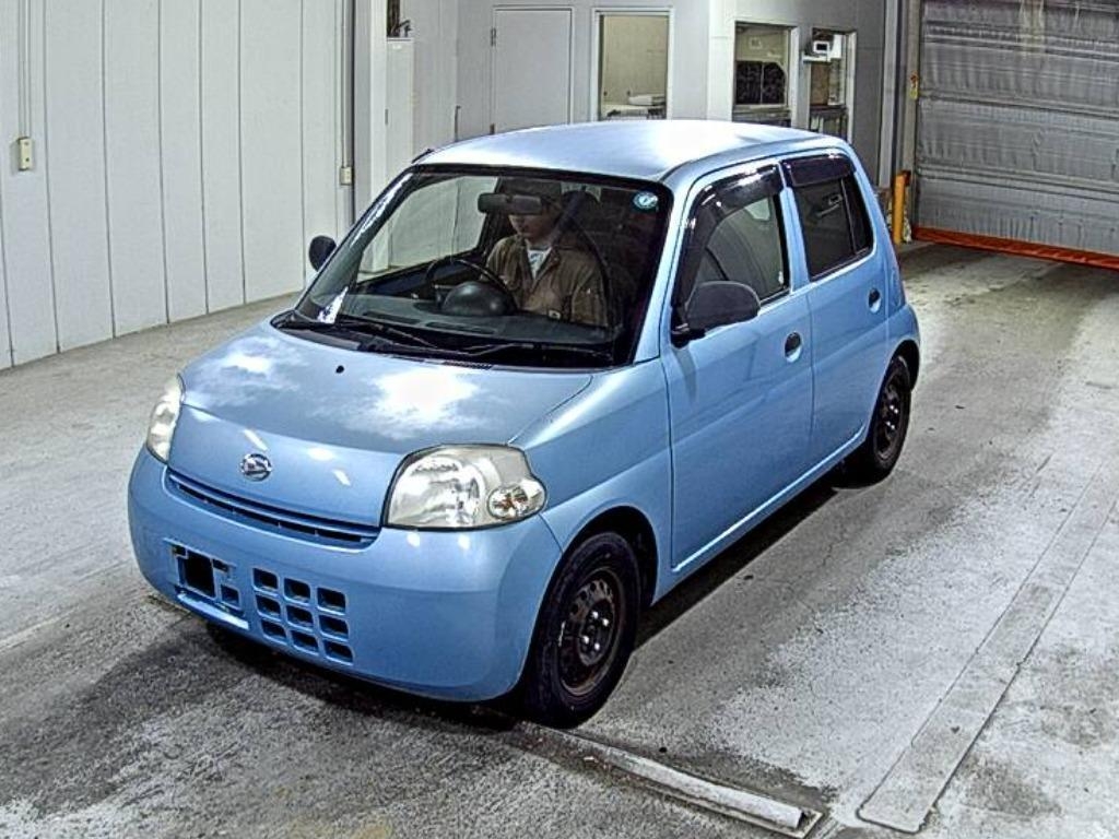 DAIHATSU ESSE