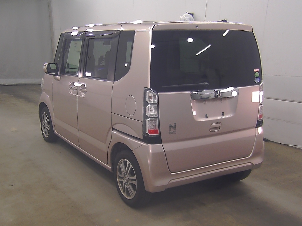 HONDA N-BOX
