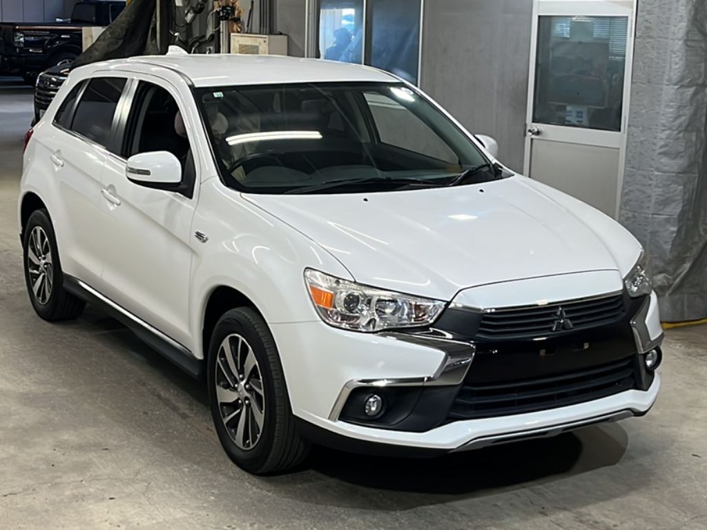 MITSUBISHI RVR