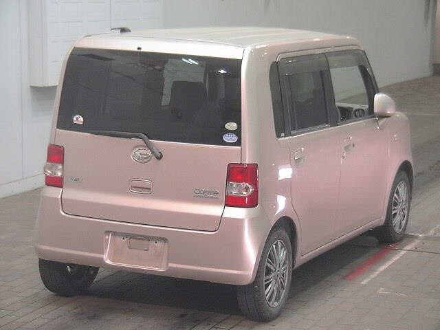 DAIHATSU MOVE CONTE