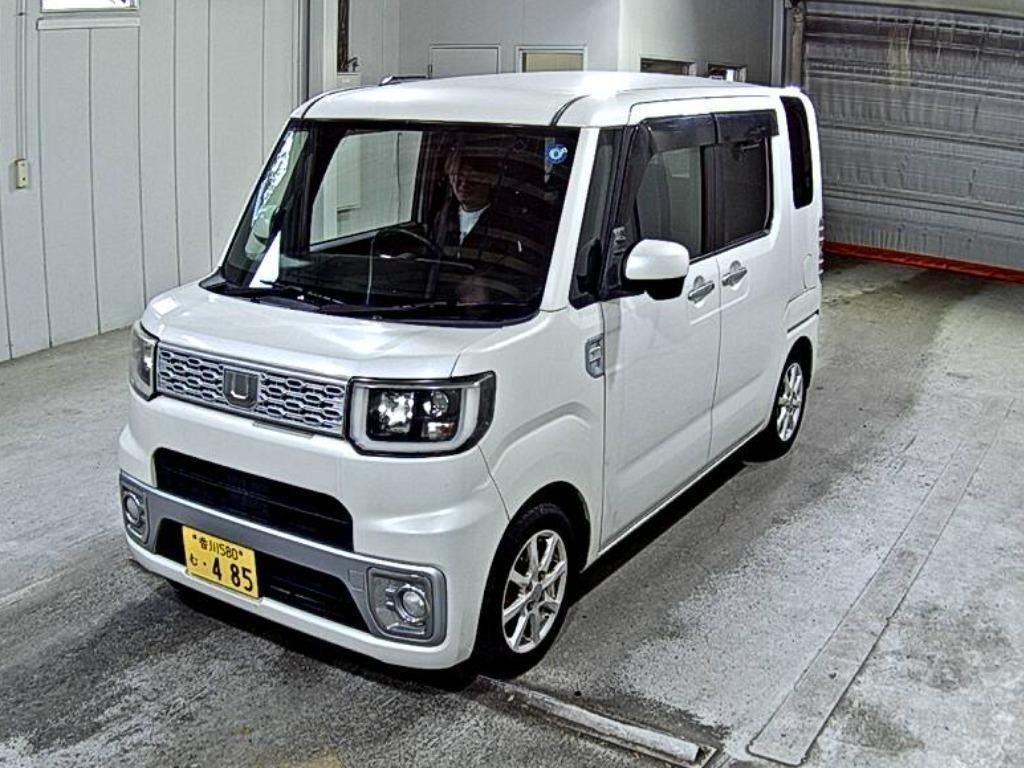 DAIHATSU WAKE