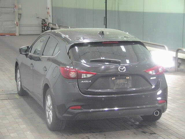 MAZDA AXELA
