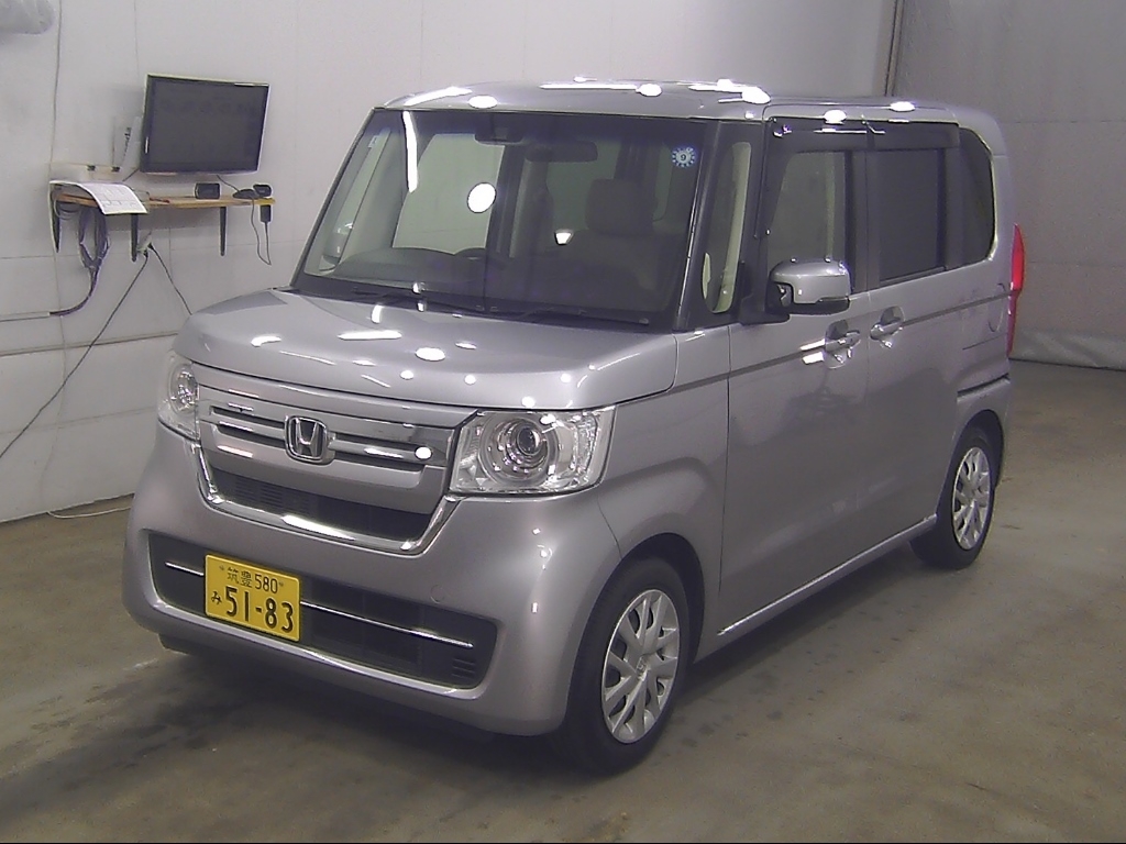 HONDA N-BOX