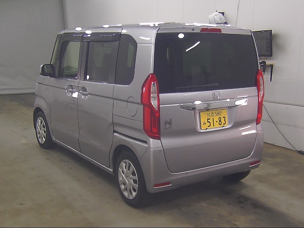 HONDA N-BOX