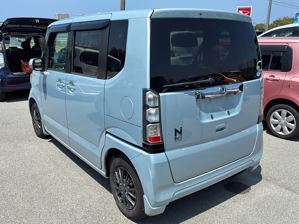 HONDA N-BOX