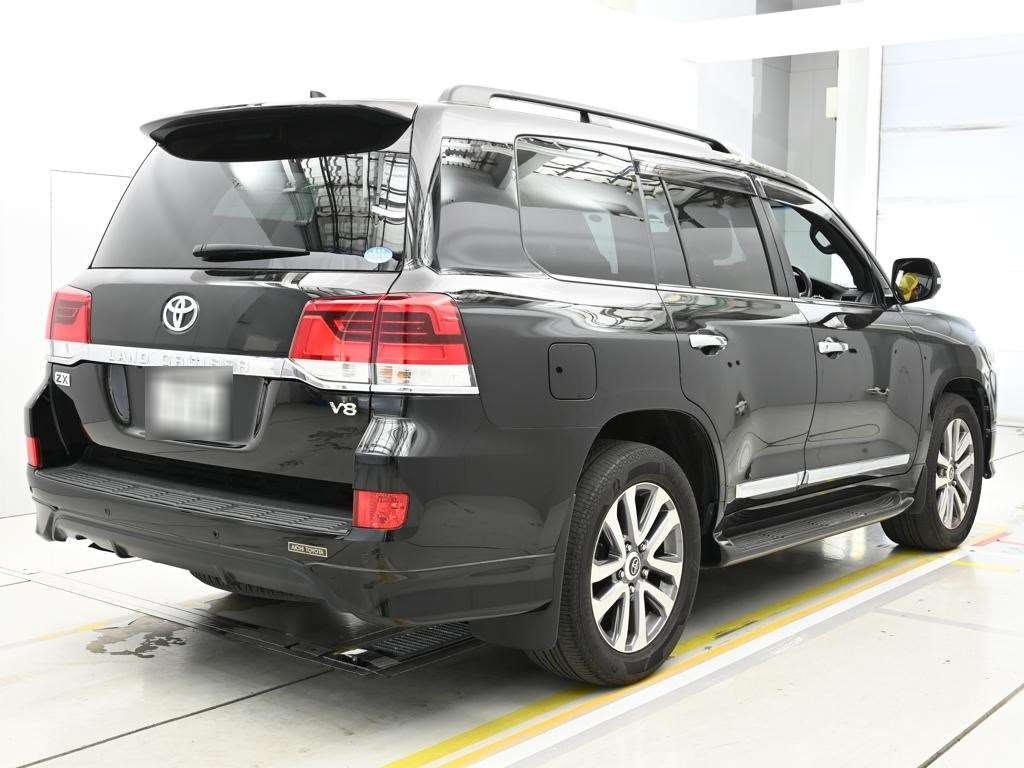TOYOTA LAND CRUISER