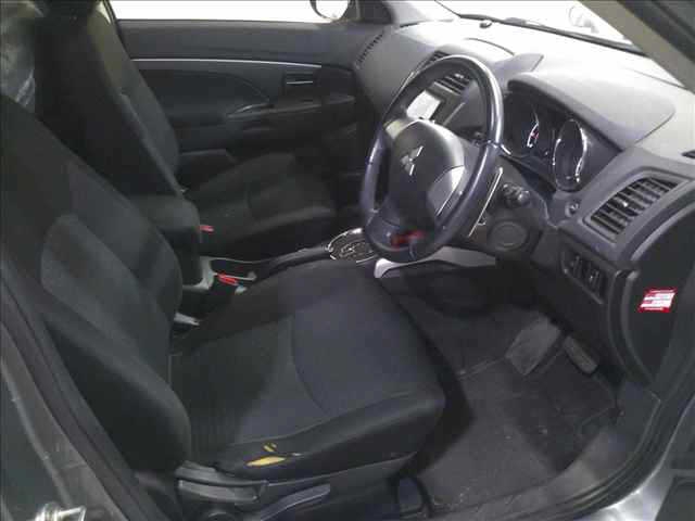MITSUBISHI RVR