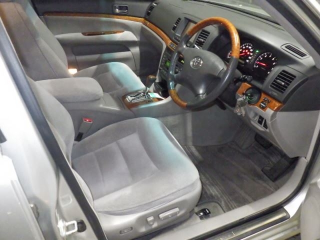 TOYOTA MARK II