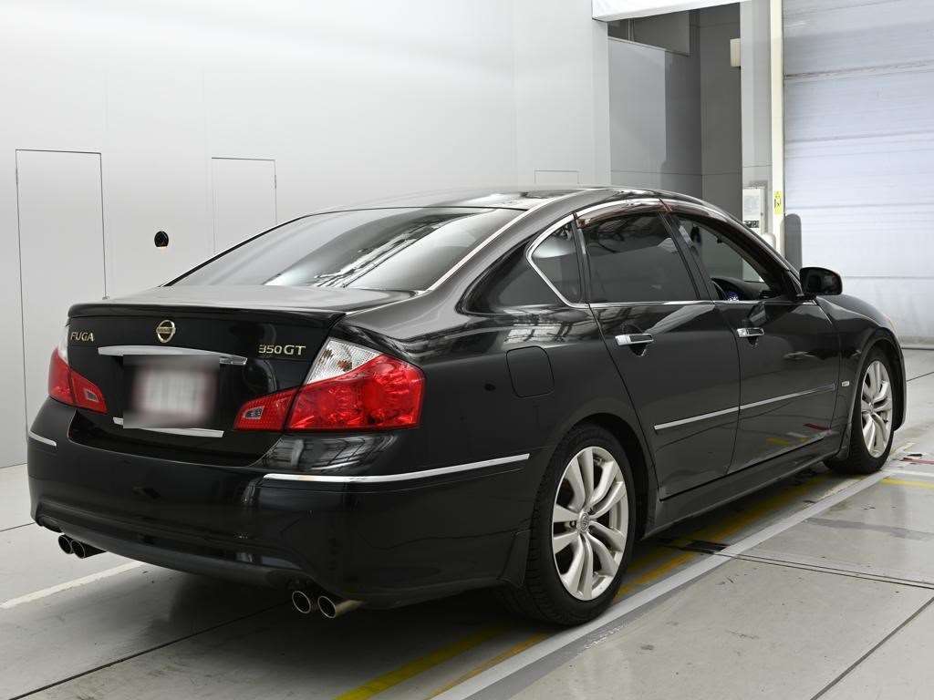 NISSAN FUGA