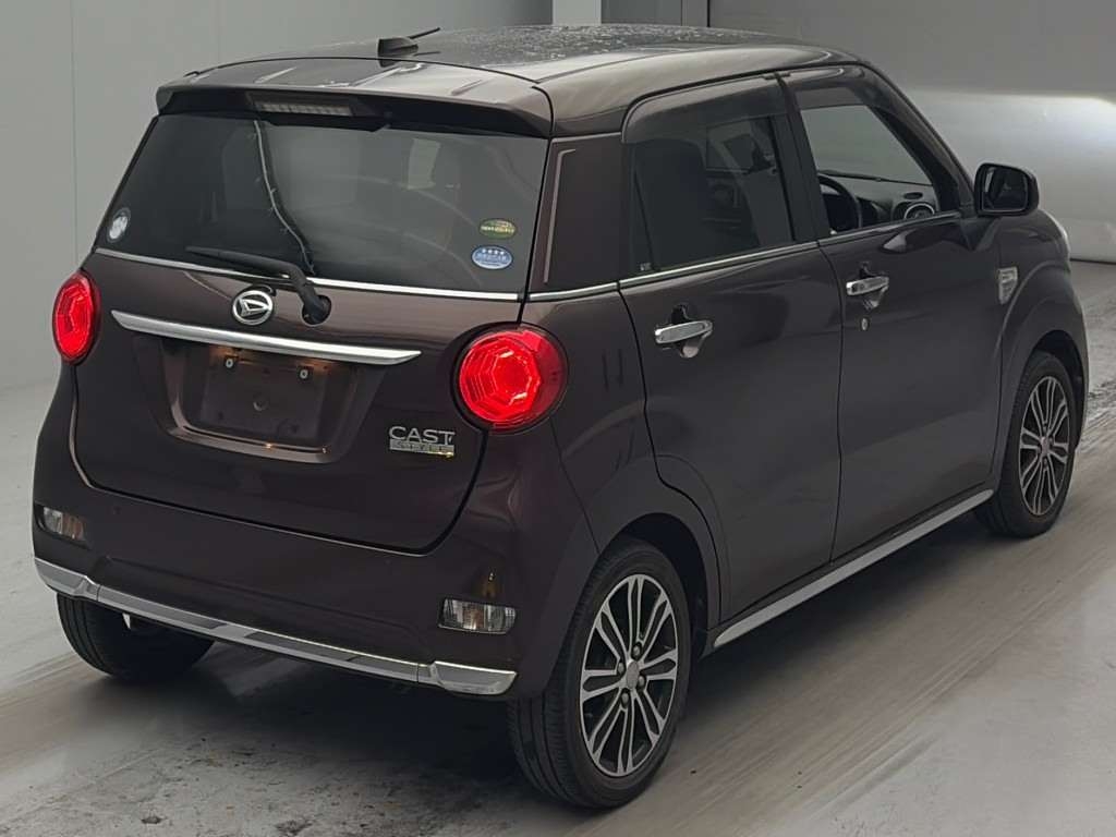 DAIHATSU CAST